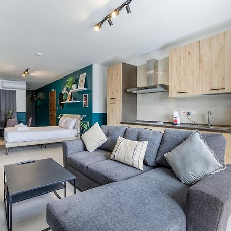 Urban Square Elite Suites By 360 Estates Pietà Eksteriør bilde